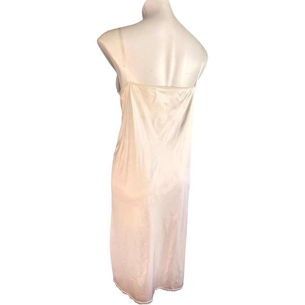 Vintage Vassarette Nylon Full Slip 1970s Lace V-Bodice Ivory Size 44 - Picture 9 of 14